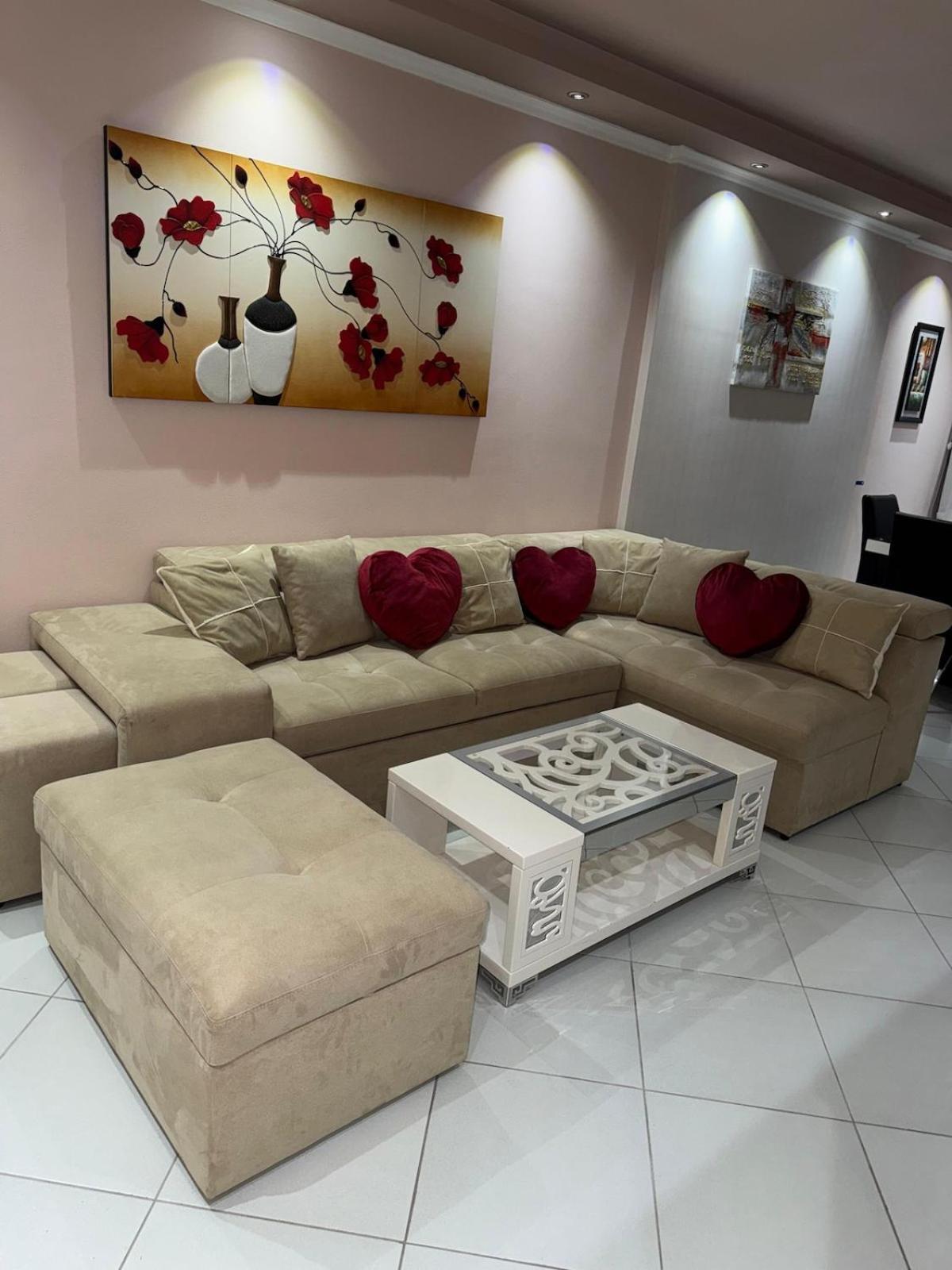 Amy'S Luxury Appartment Shkodër Buitenkant foto